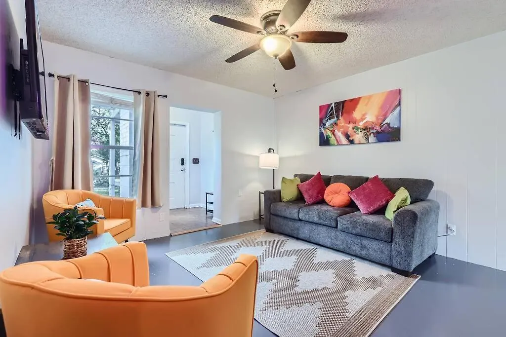 Holiday home Spacious Tampa Haven - Games - Pool - 7-15 Min From All United States