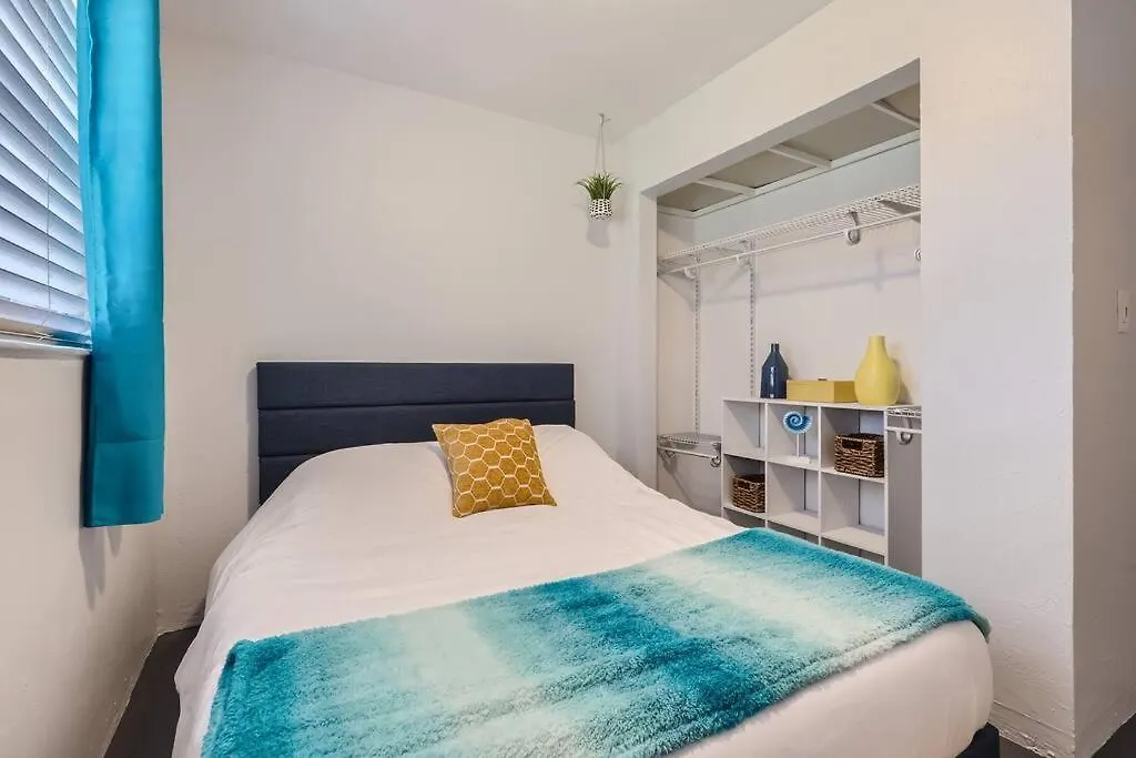 Spacious Tampa Haven - Games - Pool - 7-15 Min From All