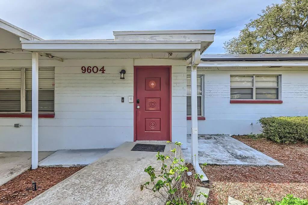 Spacious Tampa Haven - Games - Pool - 7-15 Min From All Holiday home